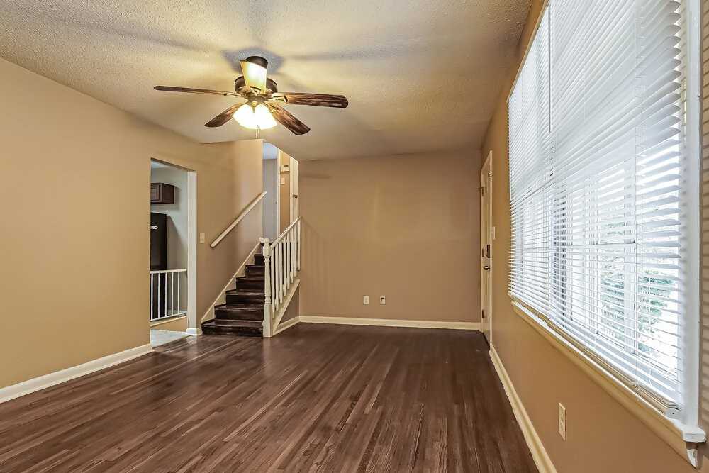 1505 Bobolink Ln Ne - Photo 7 of 21