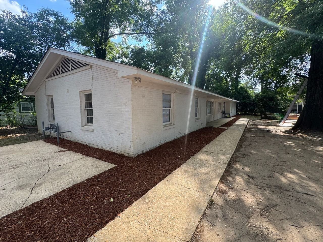 1020 17th Ave