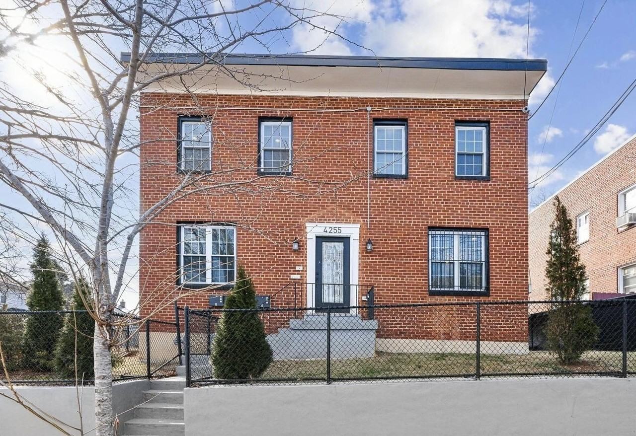 4255 Eads St Ne #4 - Photo 3 of 15