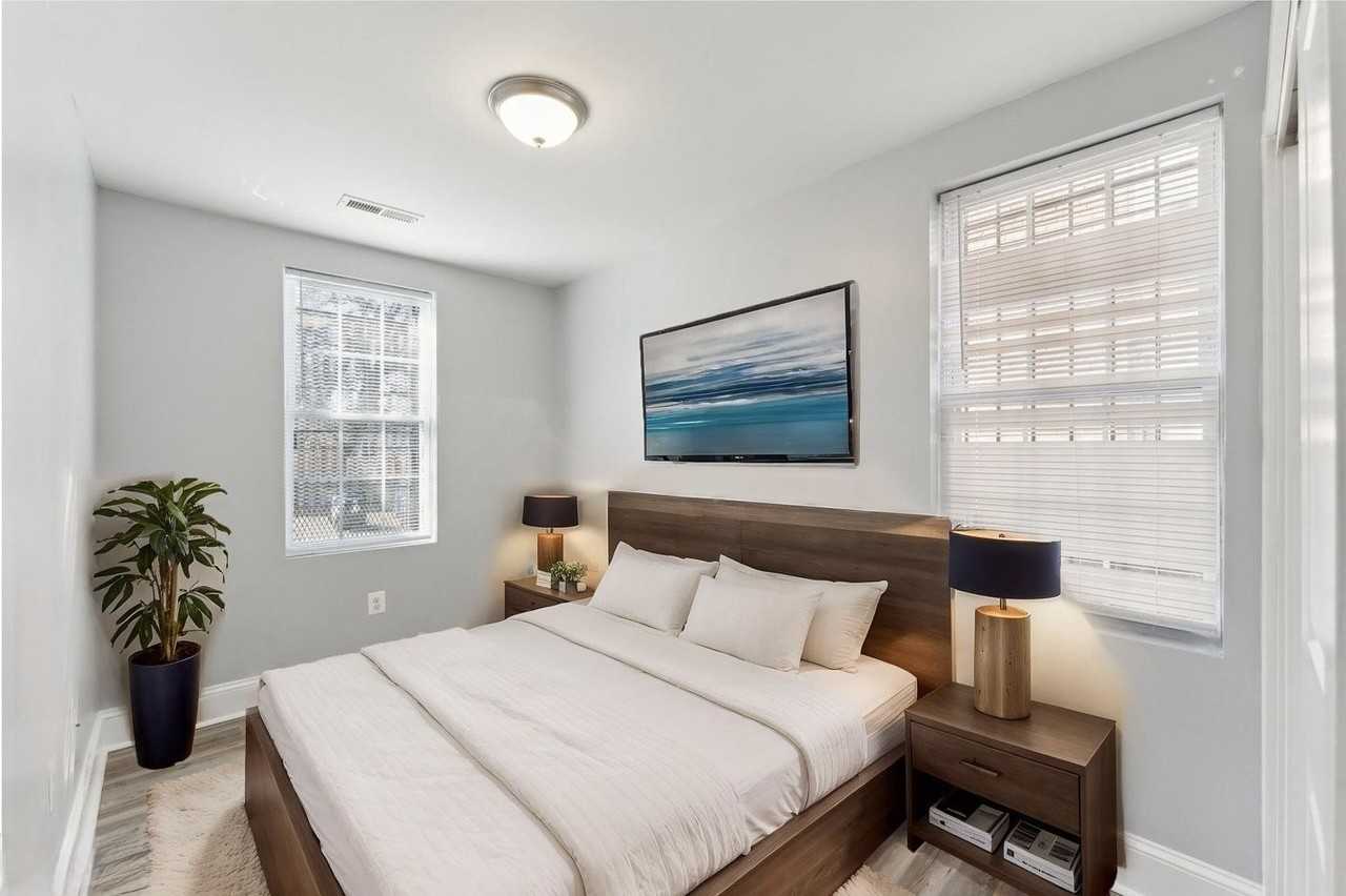 4255 Eads St Ne #4 - Photo 4 of 15