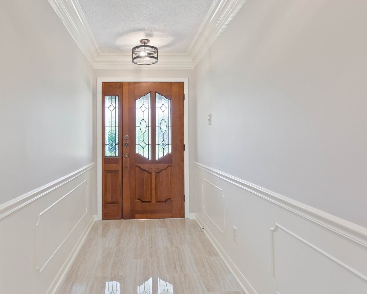 504 Alonda Dr #NA - Photo 2 of 20