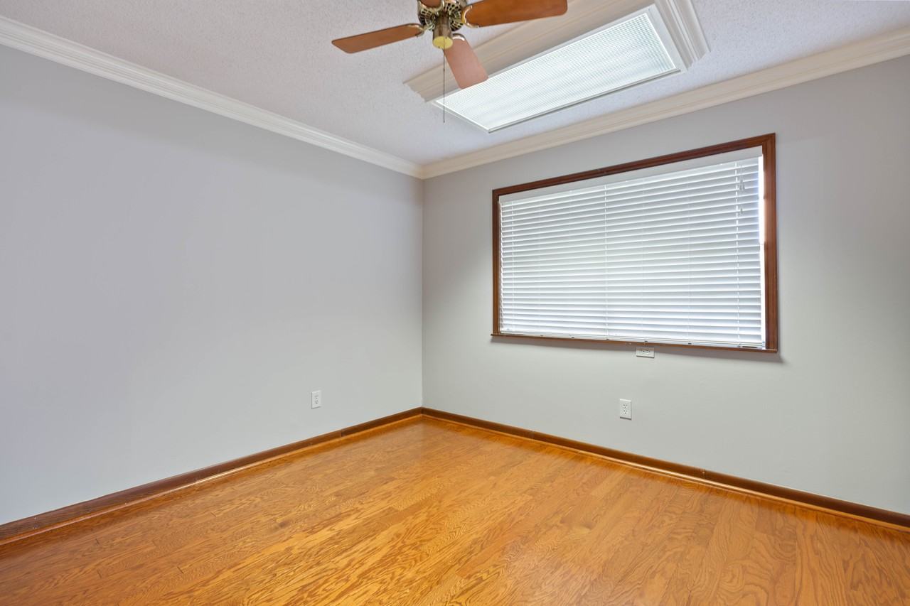 504 Alonda Dr #NA - Photo 6 of 20