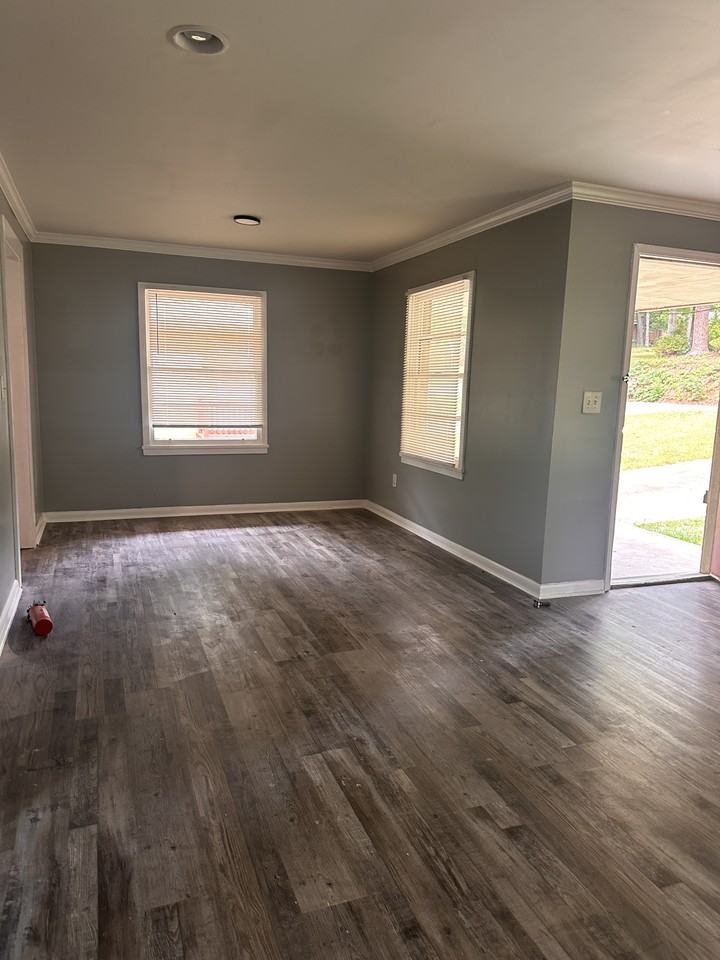 239 Forest Hills Dr #NA - Photo 2 of 14
