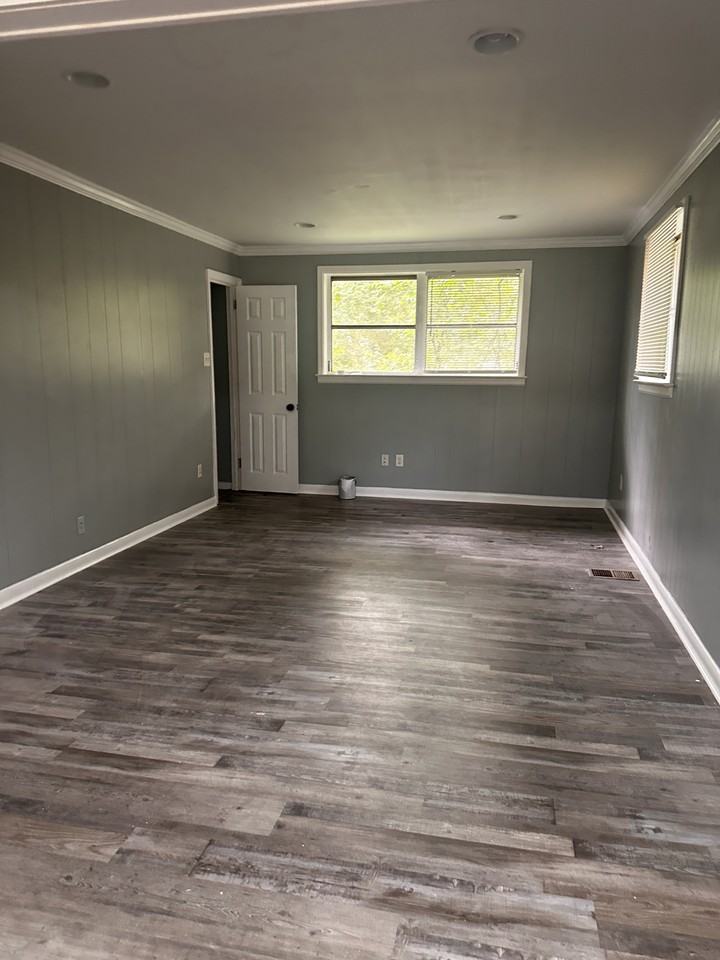 239 Forest Hills Dr #NA - Photo 3 of 14