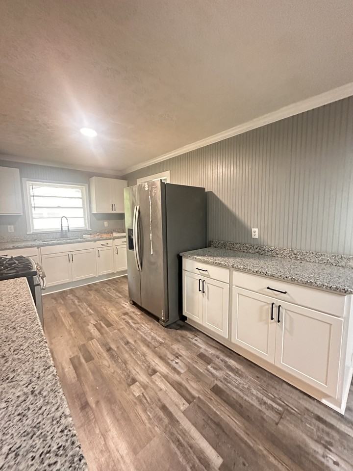 239 Forest Hills Dr #NA - Photo 5 of 14