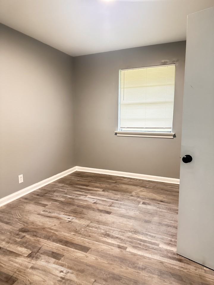 3515 Cottonwood Dr #NA - Photo 4 of 11