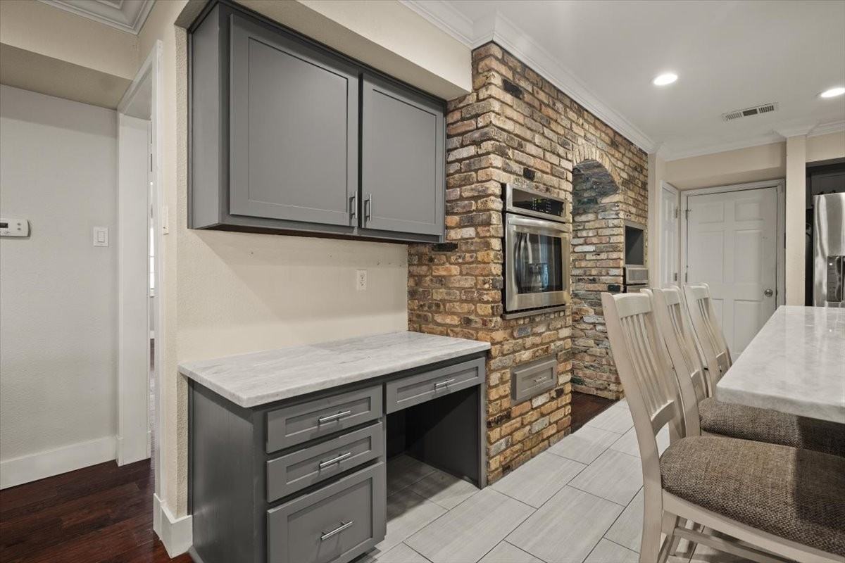 2123 Wilson Dr #NA - Photo 4 of 16