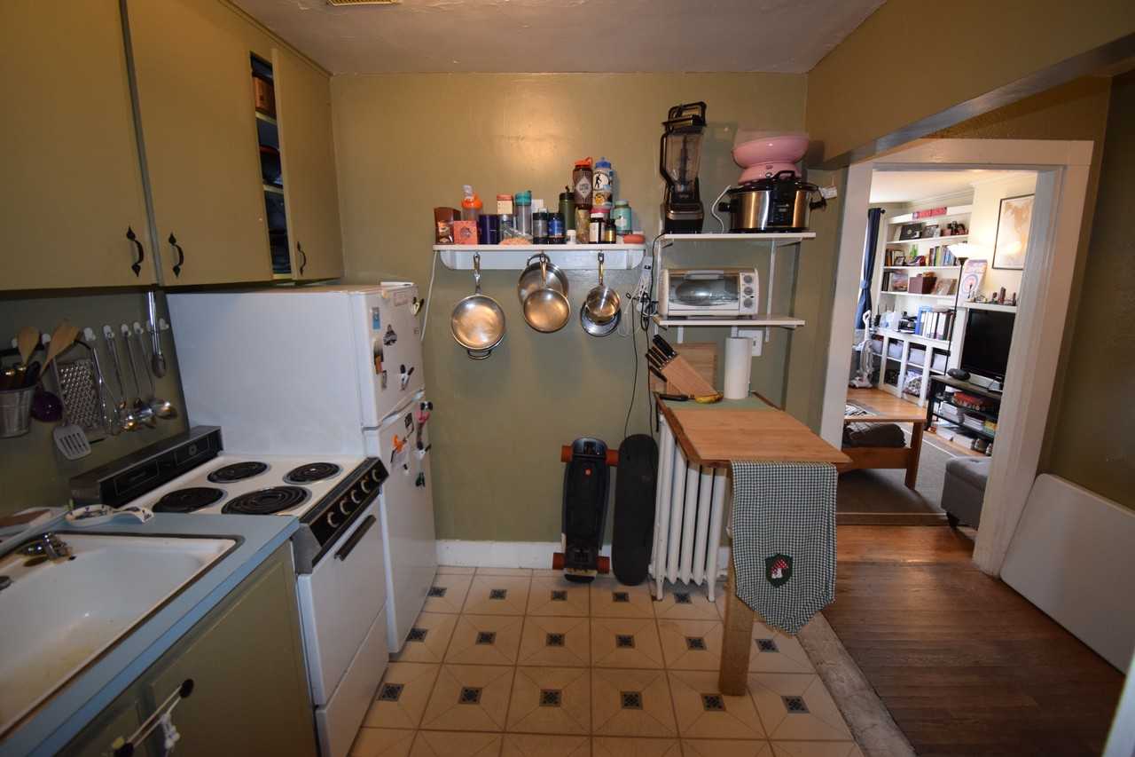 503 Beacon St #8 - Photo 7 of 10