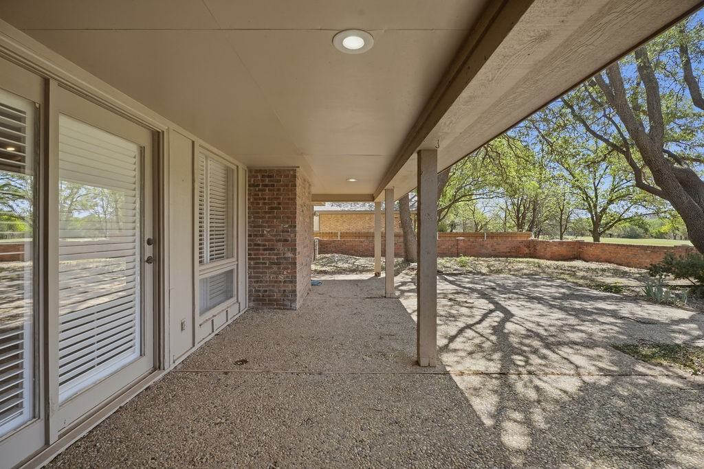 4419 89th St #NA - Photo 4 of 32