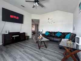 featured image of 2914 Starlight Dr #B