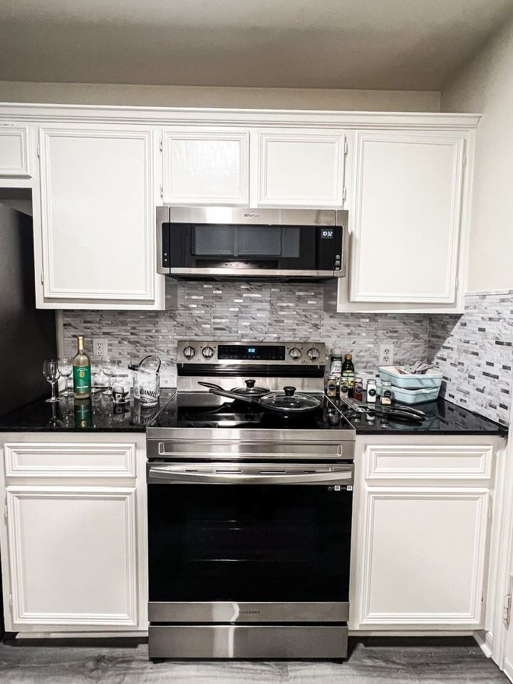 2914 Starlight Dr #B - Photo 3 of 11