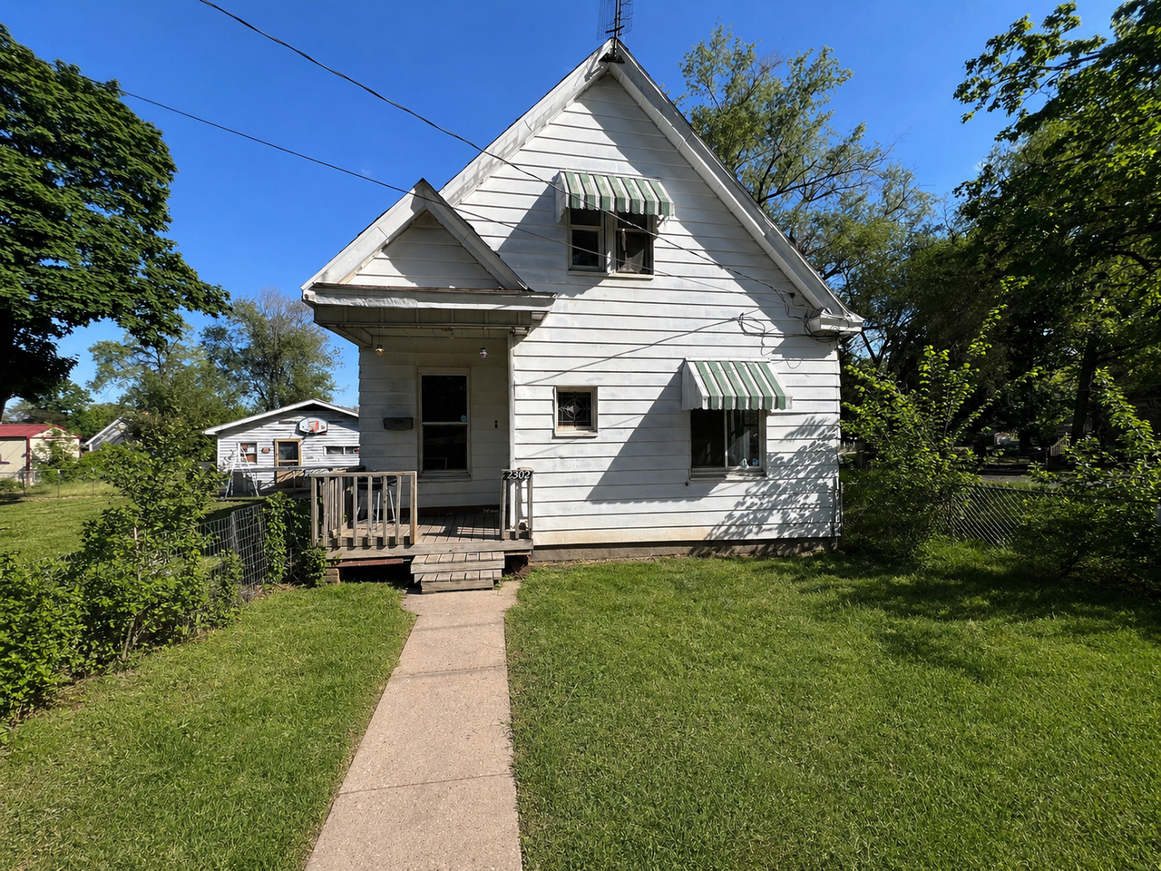 2302 Ne Monroe St #NA