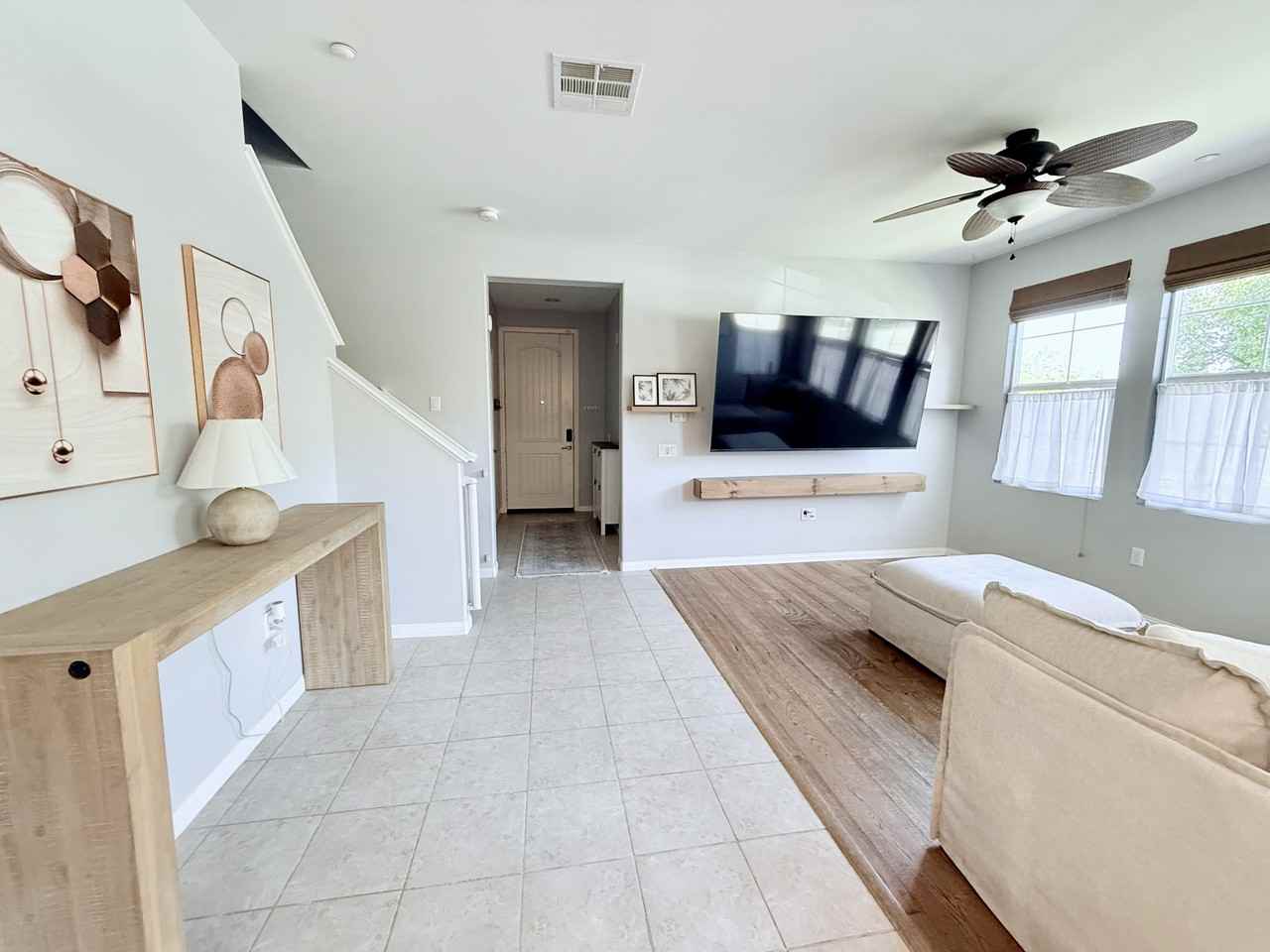 3014 N Oxnard Blvd #NA - Photo 6 of 19