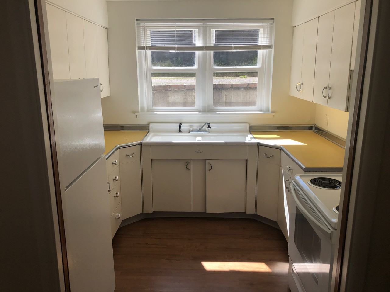 509 E 24th Ave #5 - Photo 4 of 12