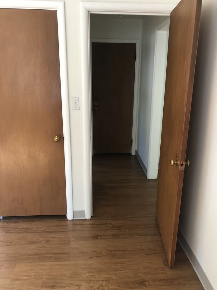 509 E 24th Ave #5 - Photo 5 of 12