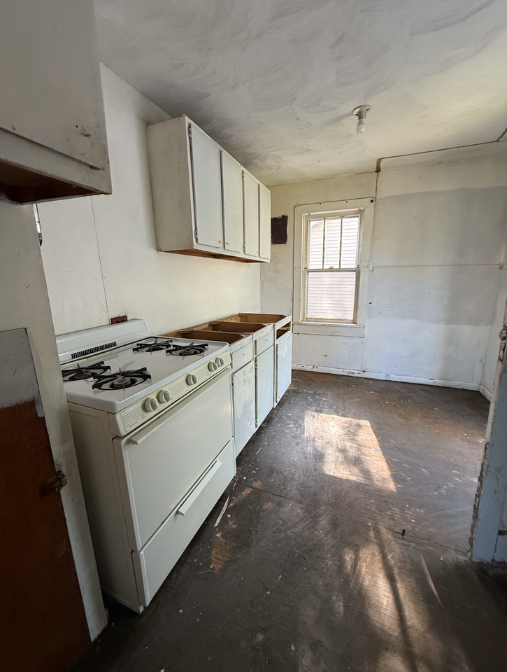 1700 W Grand Ave #NA - Photo 2 of 7