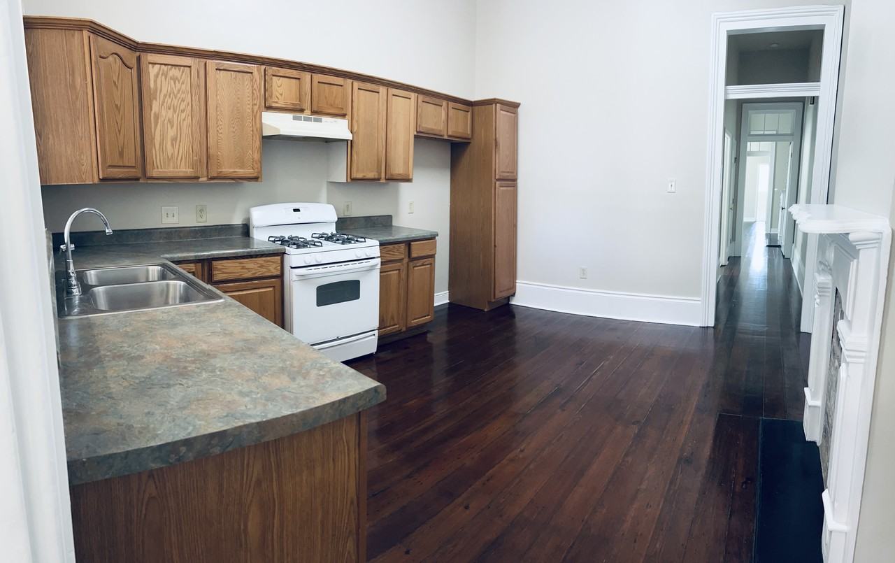 325 Elmira Ave #325 - Photo 5 of 12