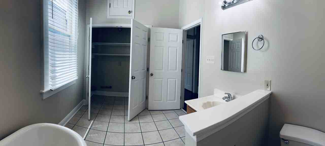 325 Elmira Ave #325 - Photo 7 of 12