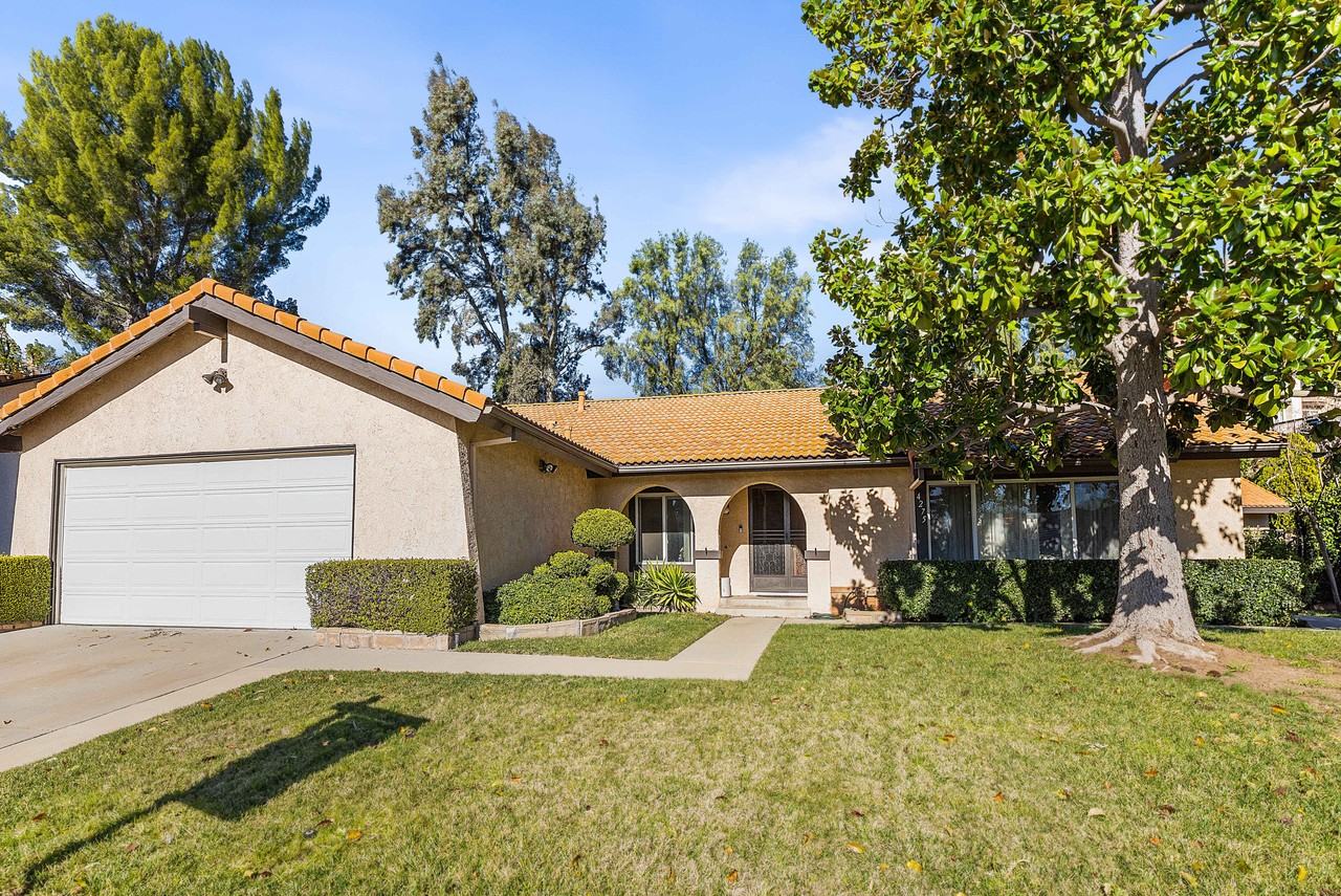 4275 Thomas Ct #NA - Photo 2 of 32