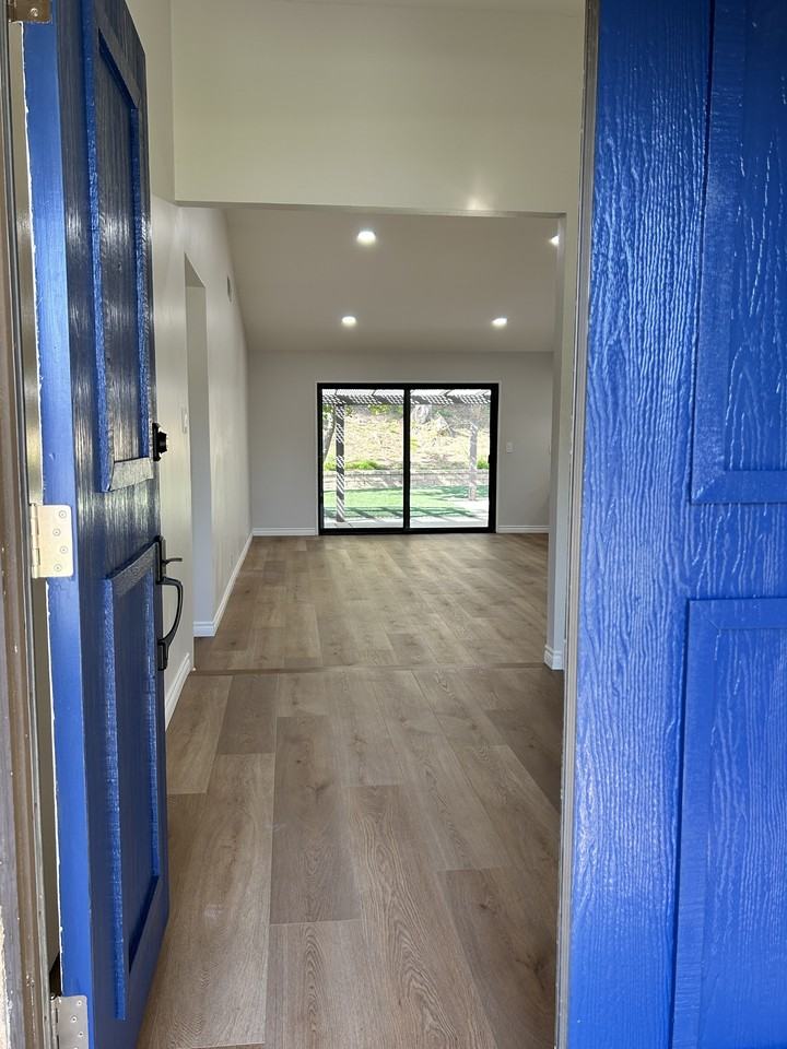 4275 Thomas Ct #NA - Photo 5 of 32