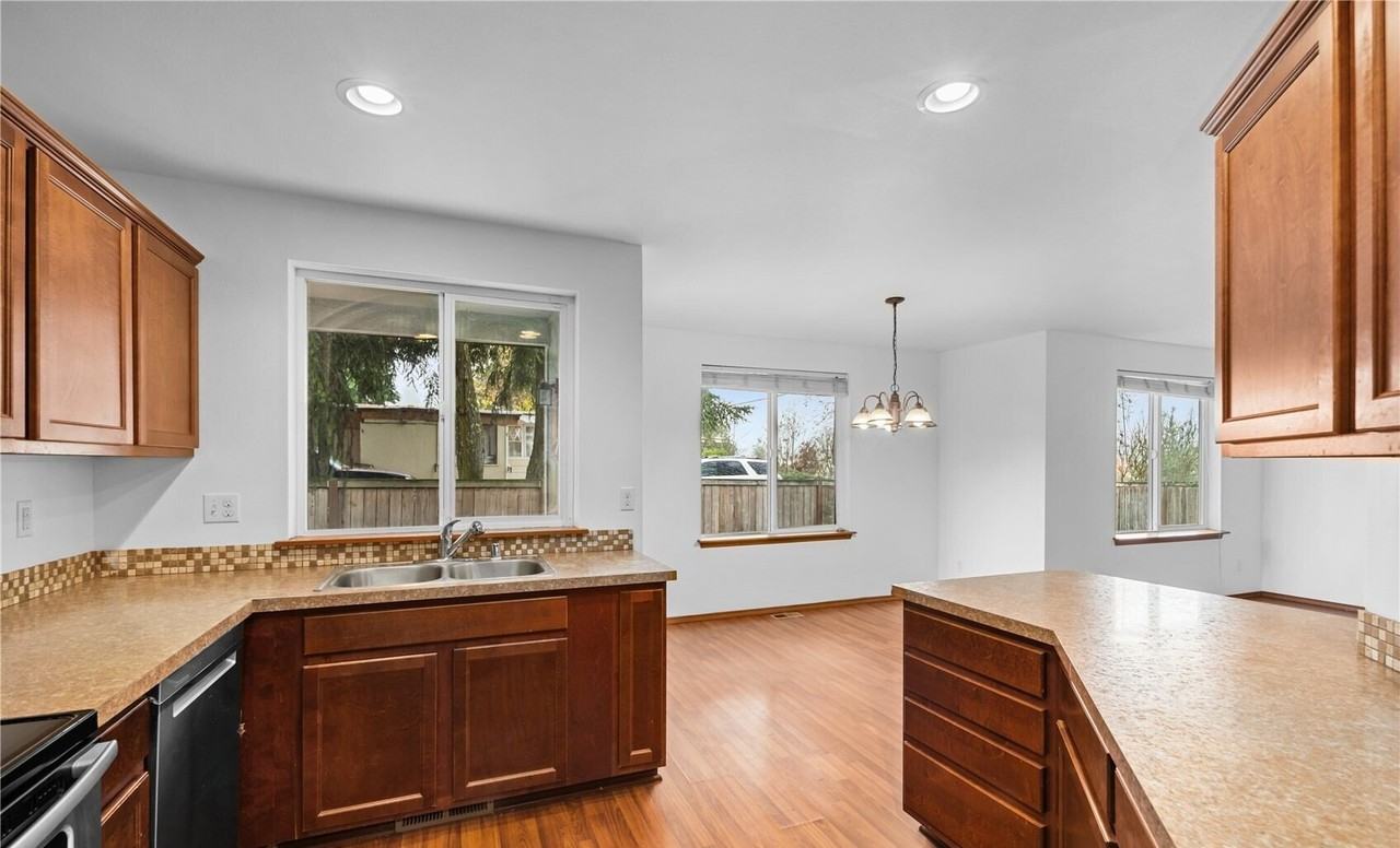 20402 11th Avenue Ct E #NA - Photo 7 of 26