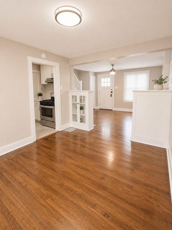 *** Mt. Lebanon Duplex for Rent with Front and Back Porch * Pet Friendly Apartment * Walk to the T * Renovated *** - Photo 4 of 24