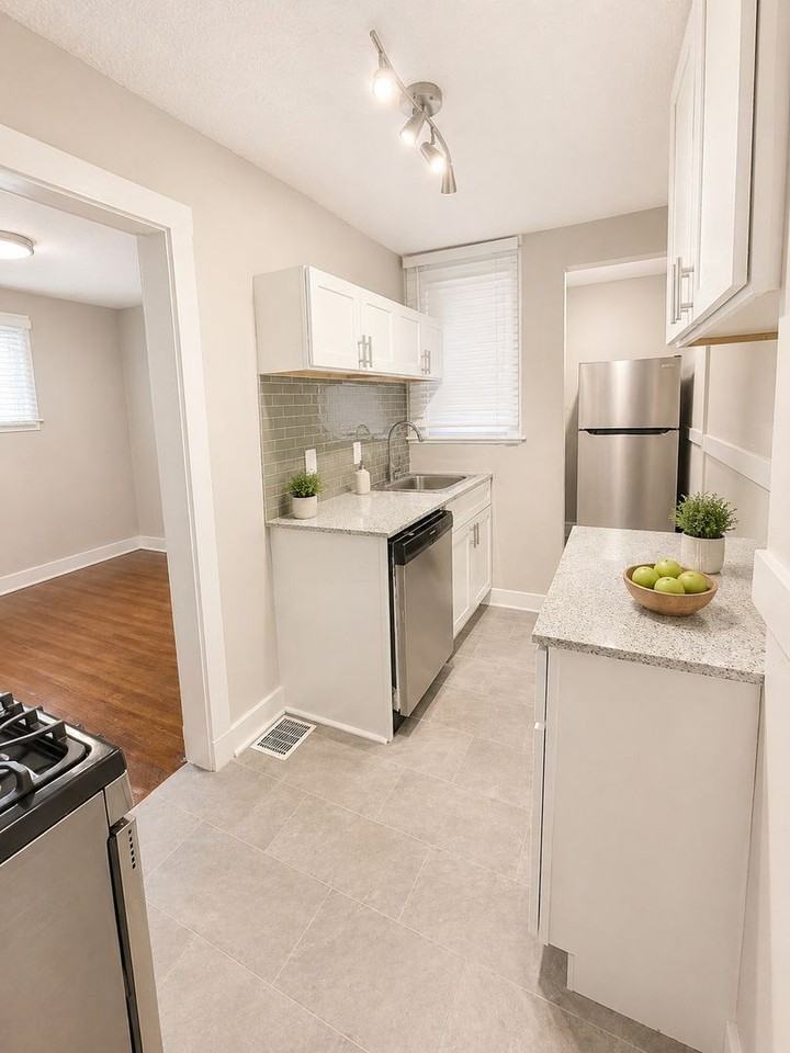 *** Mt. Lebanon Duplex for Rent with Front and Back Porch * Pet Friendly Apartment * Walk to the T * Renovated *** - Photo 6 of 24
