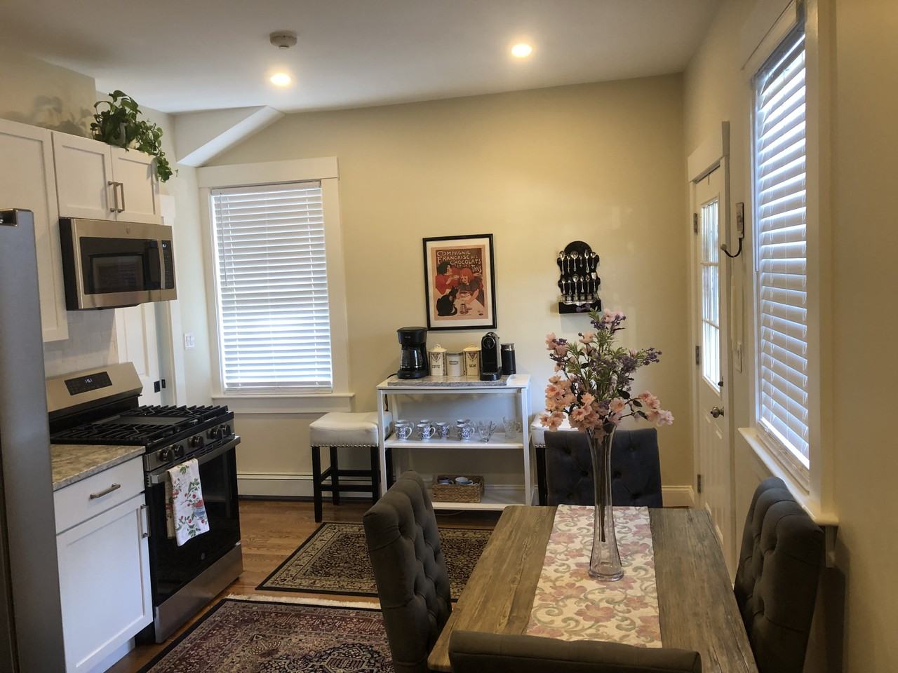 628 Washington St #1 - Photo 7 of 10
