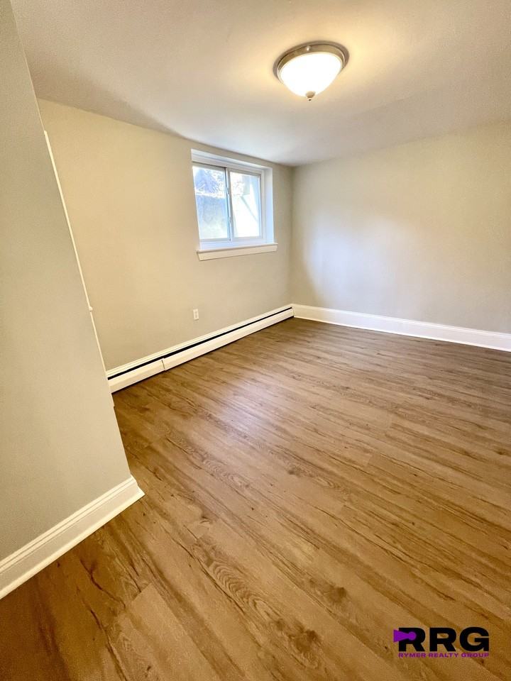 69 Chiswick Road #2 - Photo 5 of 8