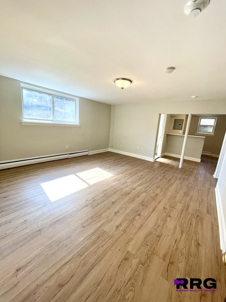 69 Chiswick Road #2 - Photo 4 of 8