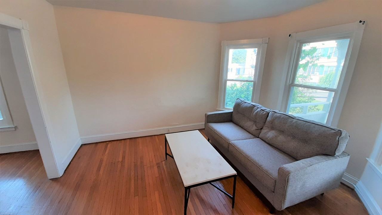 119-121 Prospect Street - Photo 3 of 26