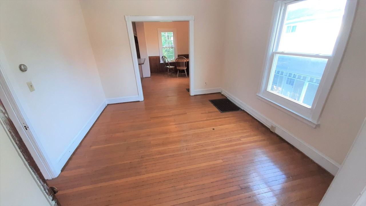 119-121 Prospect Street - Photo 4 of 26
