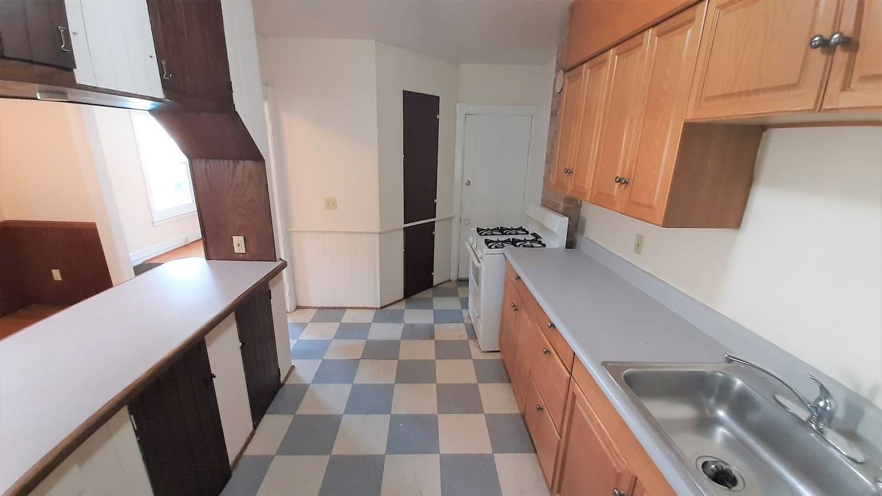 119-121 Prospect Street - Photo 7 of 26