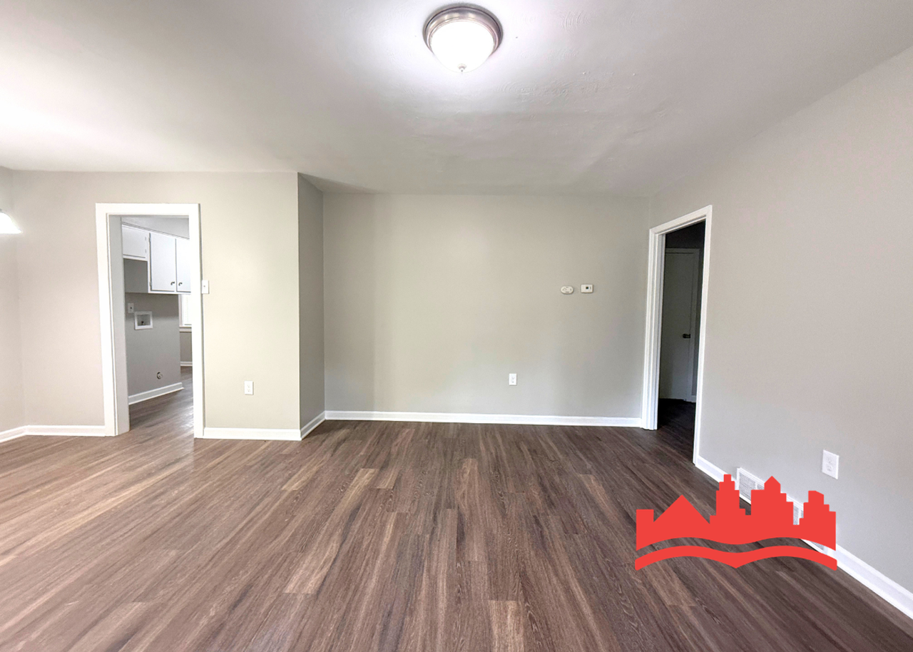 3521 Steele St - Photo 5 of 16