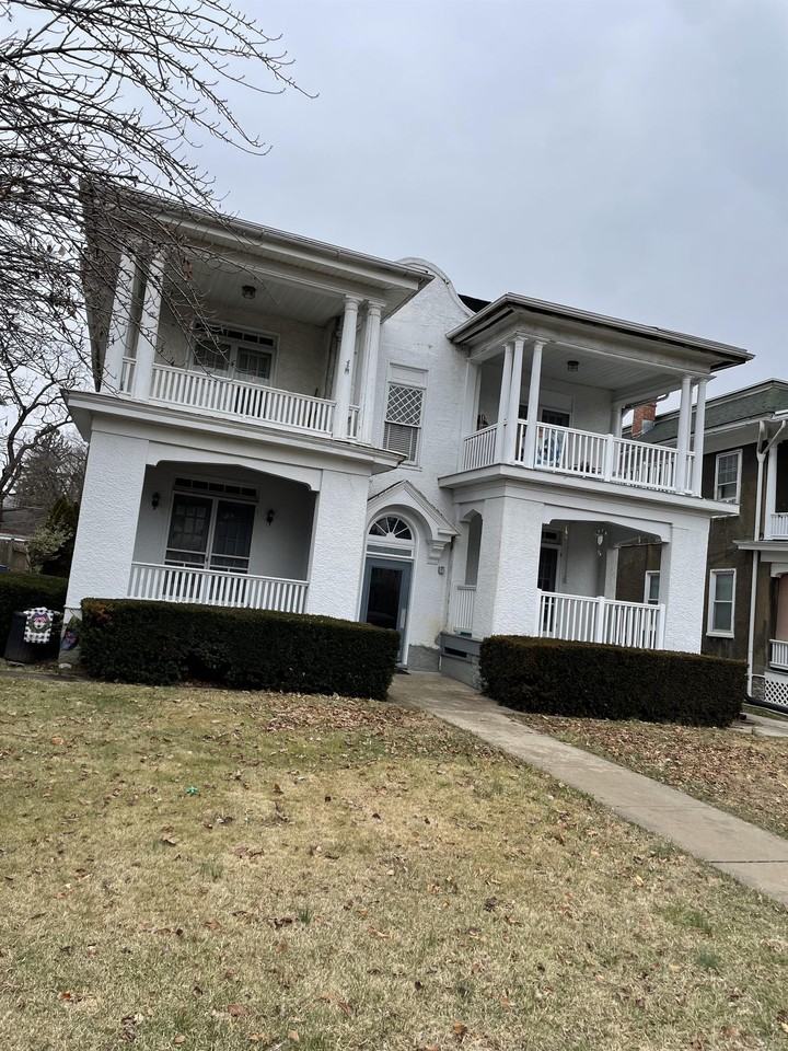 1131 Hamilton Boulevard - B North - Photo 2 of 5