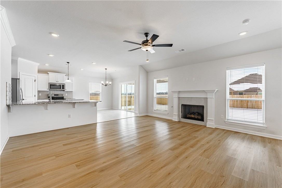 317 S Nightfall Ave - Photo 2 of 31