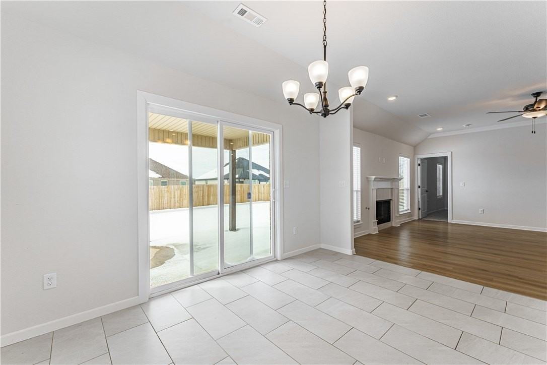 317 S Nightfall Ave - Photo 7 of 31