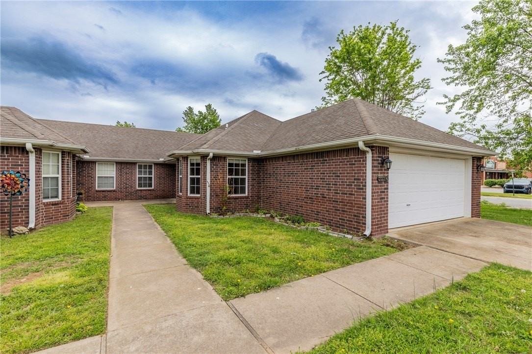 255B Ravenwood Blvd