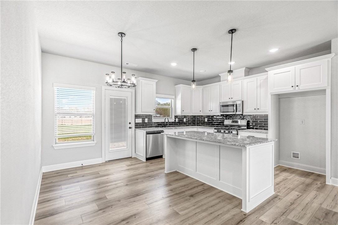 2308 John Montgomery Cir - Photo 6 of 22