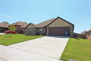 featured image of 902 Sw Caprington St