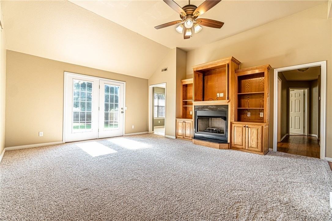 213 Shane Dr - Photo 5 of 22