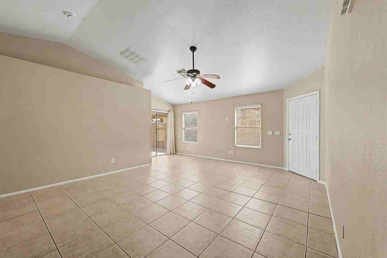 10970 W Sheridan St - Photo 6 of 29