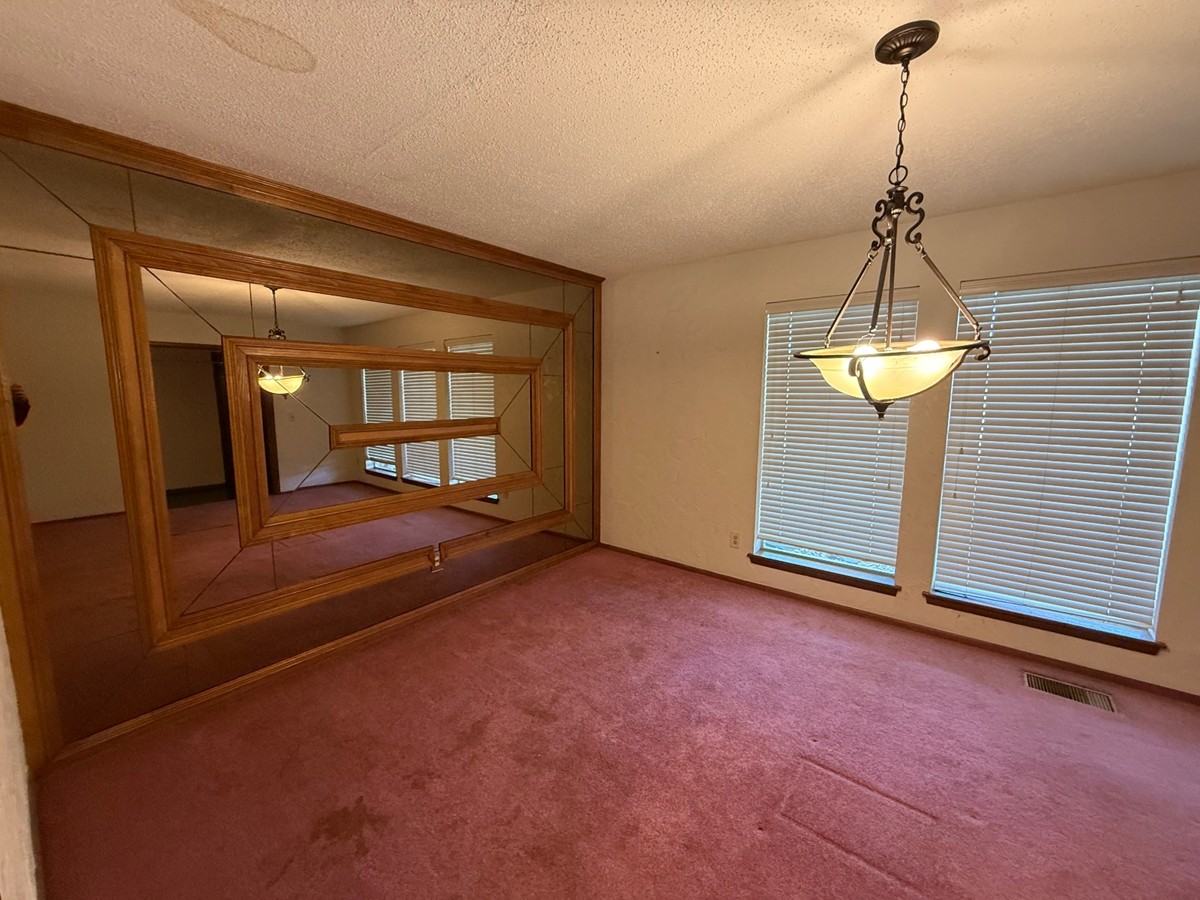 8300 Nw 15th St #1 - Photo 5 of 27
