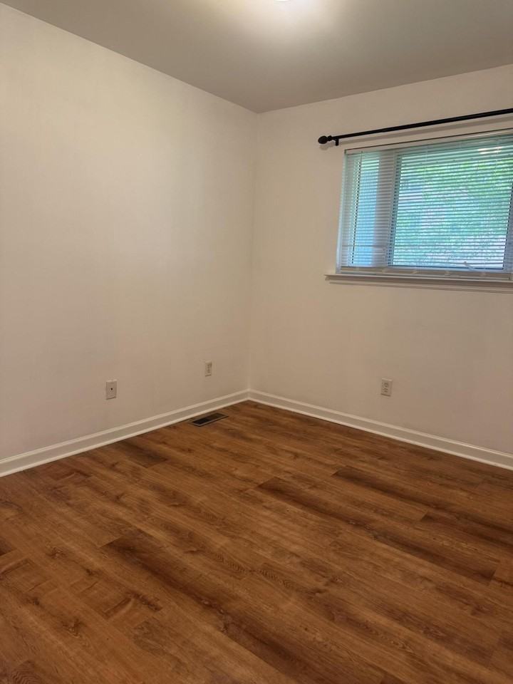 4007 Sunset Ave - Photo 7 of 15