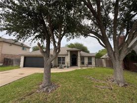 323 Long Pointe Dr - Photo 1 of 1