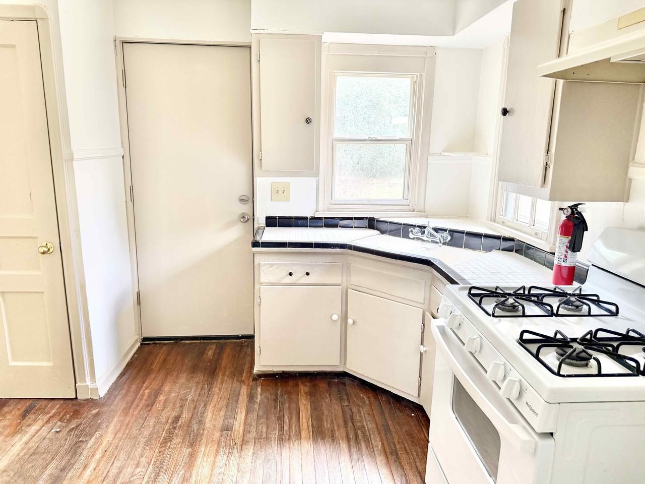 1004 Rittiner Dr #1004 - Photo 5 of 12