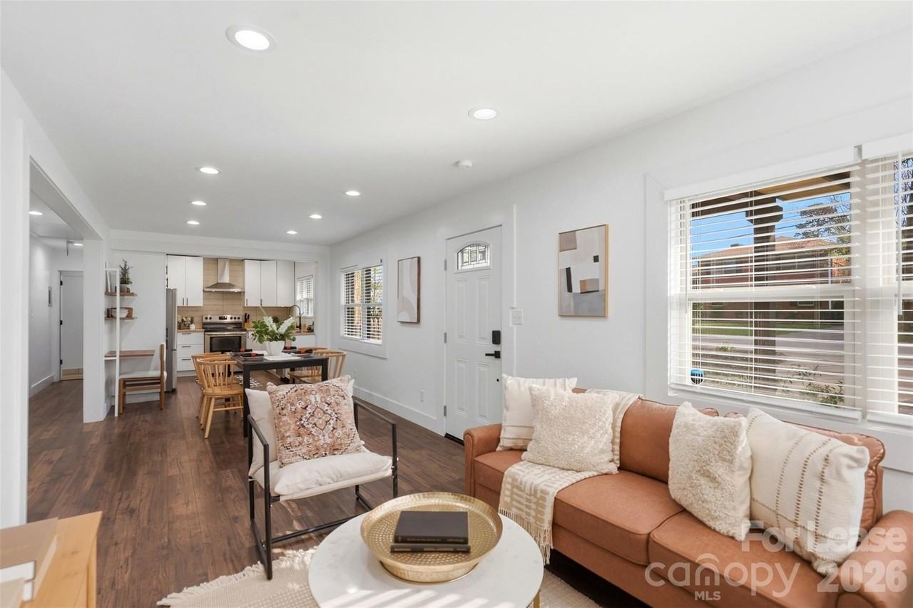 1642 Washington Ave - Photo 7 of 34