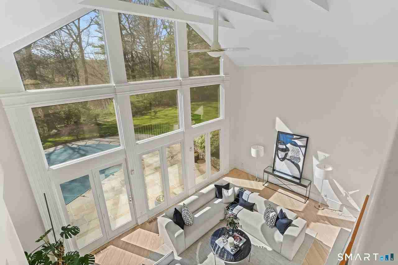 32 Buttonball Ln - Photo 7 of 40