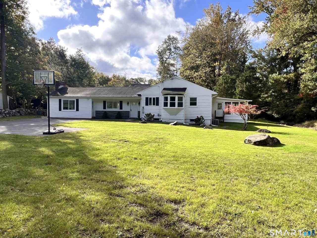 267 Thunder Hill Dr - Photo 2 of 38