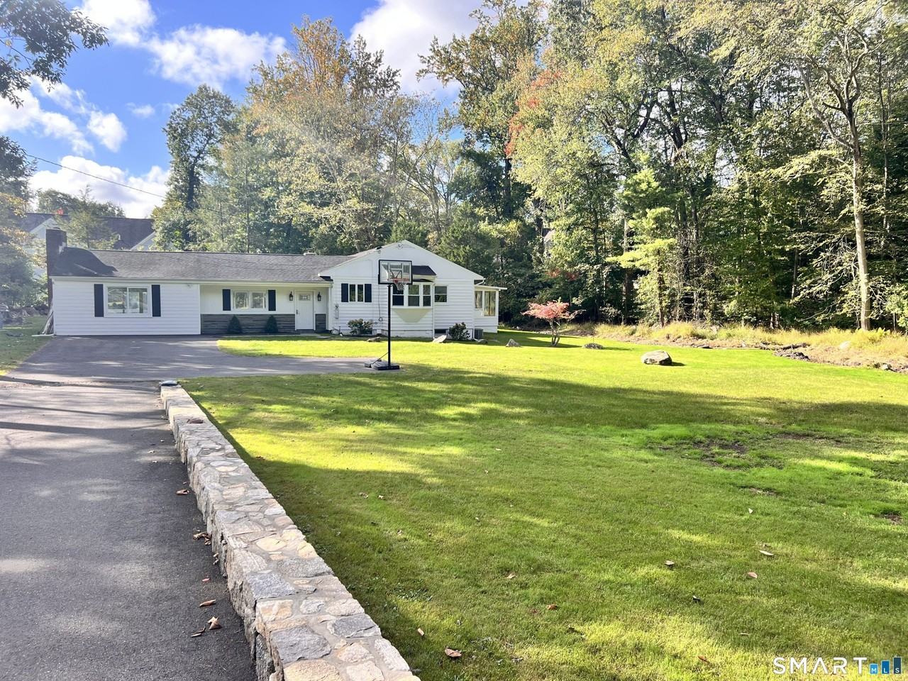 267 Thunder Hill Dr - Photo 4 of 38